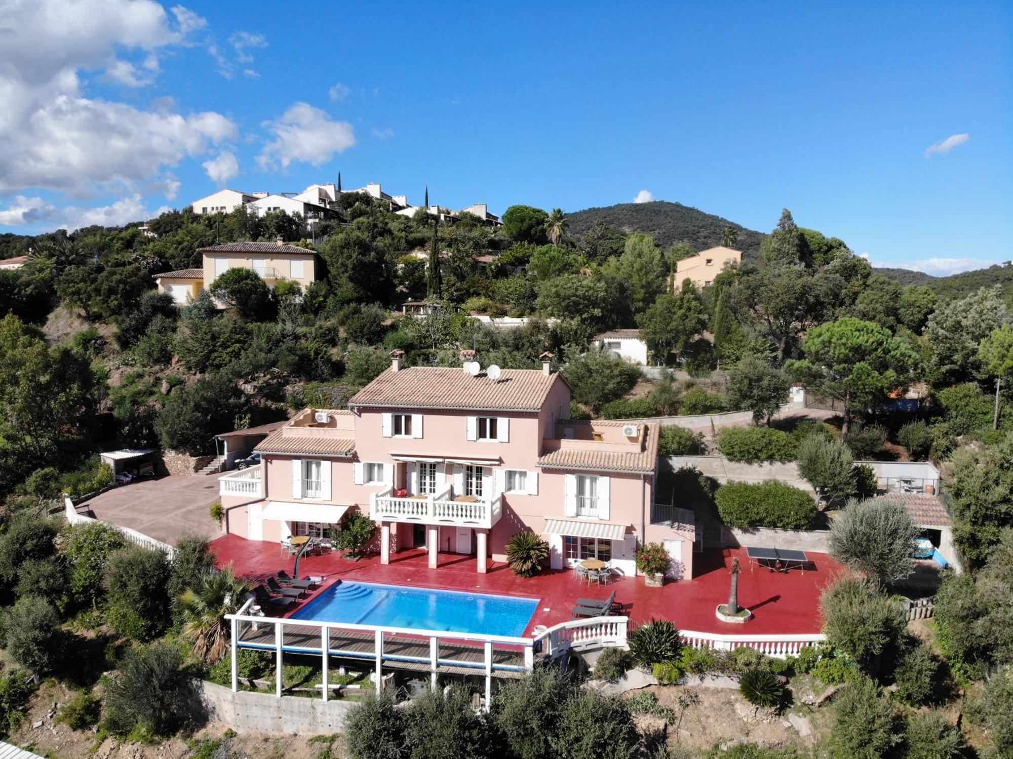 La Villa 101 -Topvacances -Les Issambres La Garonnette-Plage Luaran gambar
